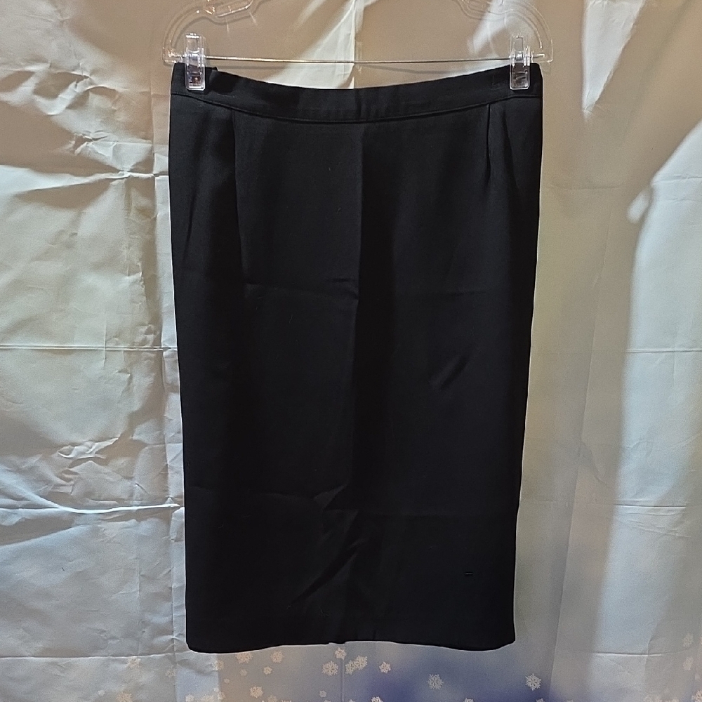 Elegant Black Pencil Skirt 14L